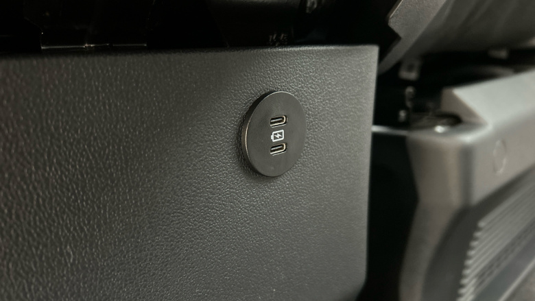 Ford Tourneo Custom 320 L1 Diesel Fwd 2.0 EcoBlue 136ps H1 Titanium 8 seater Auto